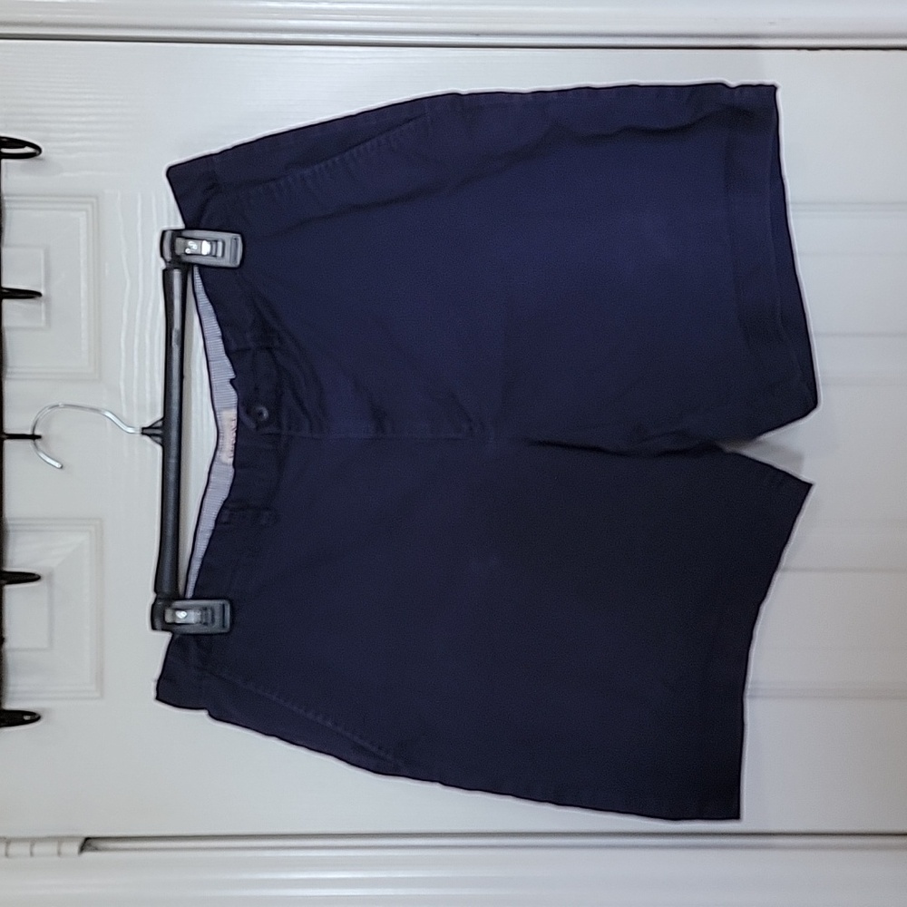 🌟Men's Merona chino flat front shorts with front and back pockets, 34W, Navy